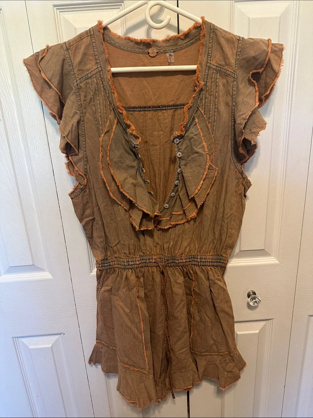 Free People FP One Naya Chambray Romper With Pockets Brown Flutter Sleeves S NEW - Picture 6 of 6